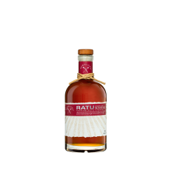 RATU 8 years Fijian rum liqueur